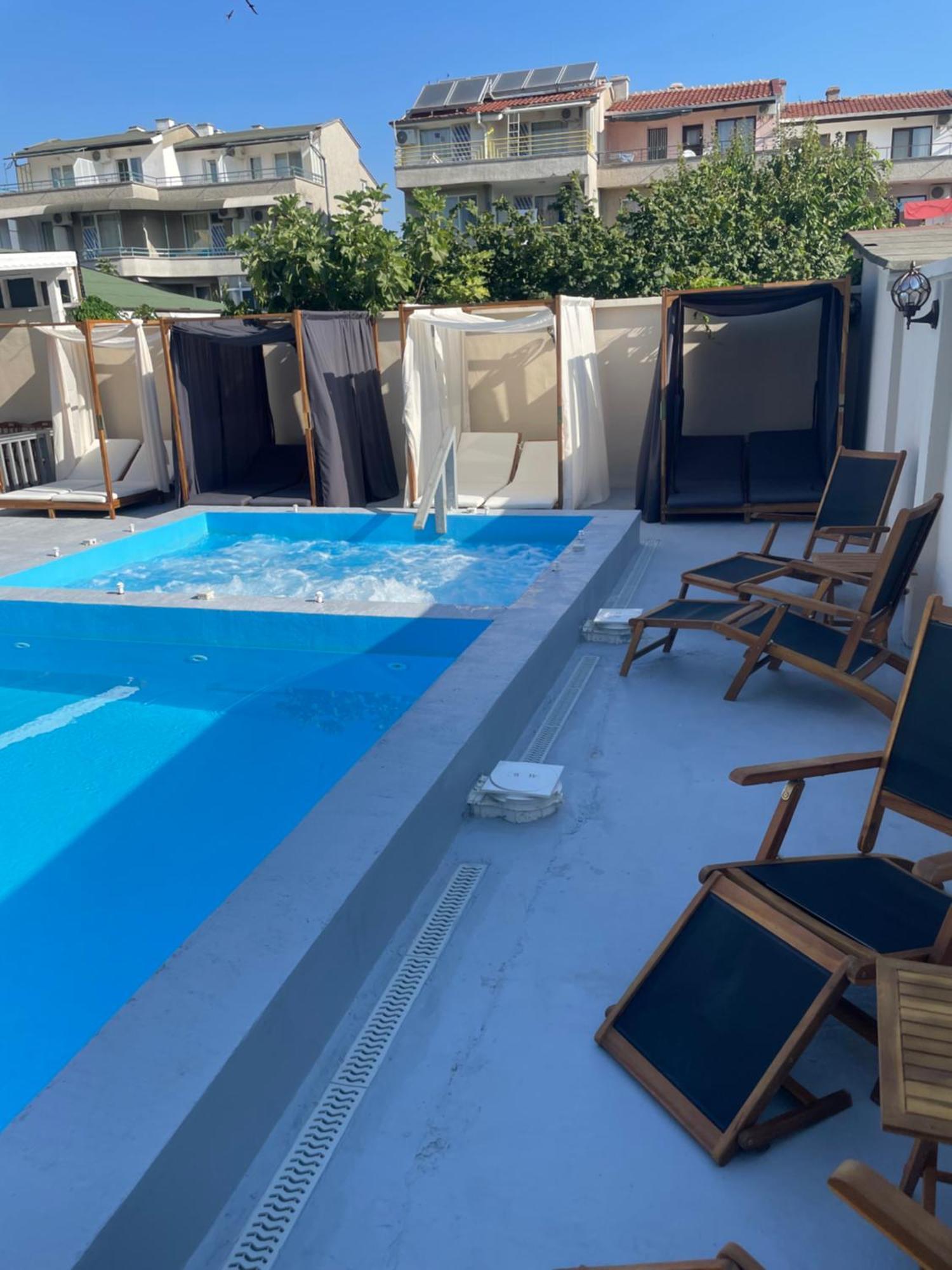Family Hotel Malibu Tschernomorez Exterior foto